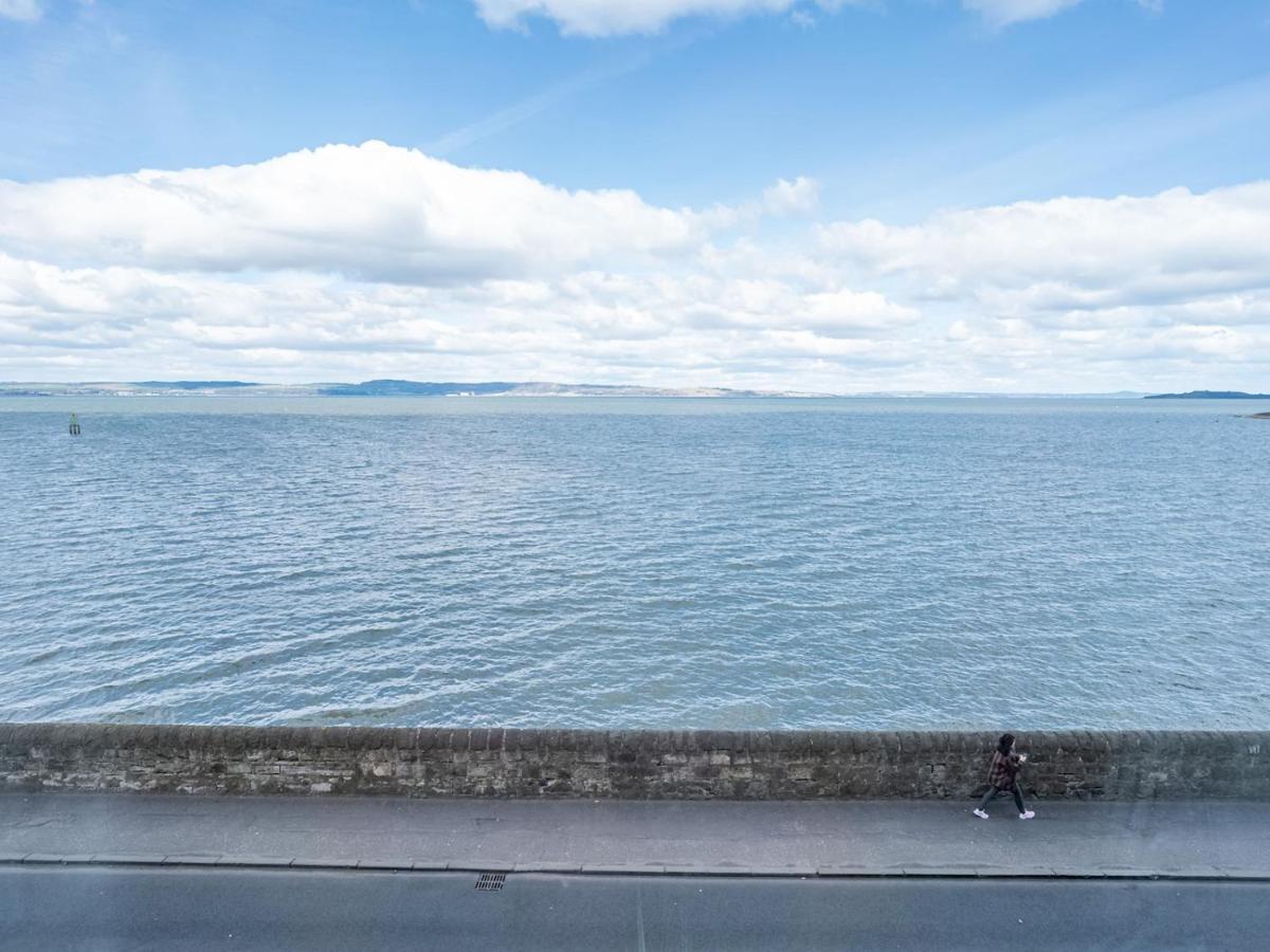 Apartamento Pass The Keys Stunning Flat With Sea View And Parking Edimburgo Exterior foto
