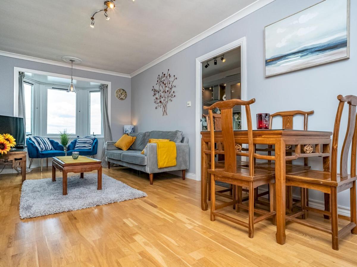 Apartamento Pass The Keys Stunning Flat With Sea View And Parking Edimburgo Exterior foto